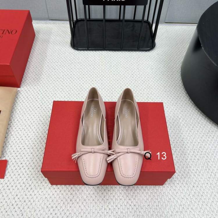 Picture of Valentino Shoes _SKUValentinosz35-40YM030419957